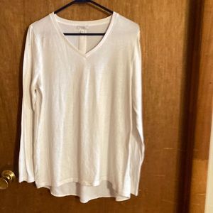 Talbots. M. White v neck. Pleat in back. Very comfy. Long sleeves.